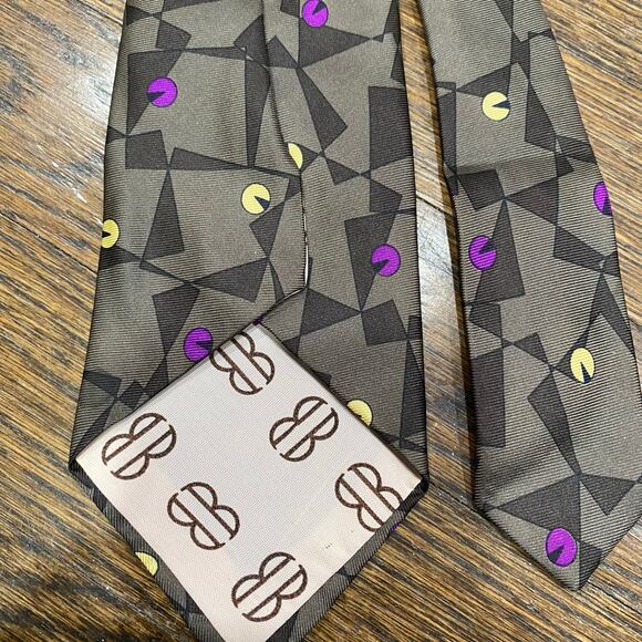 Bill Blass for Saks Fifth Avenue Tie in Grey Purple Abstract Print Silk Necktie - Picture 4 of 8